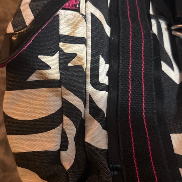 ROXY Logo Tote - Picture 6 of 7